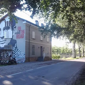 Bortolino Hostel