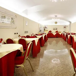Hotel Terminal, Milán