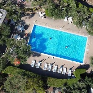 Aparthotel Villaggio Rta Borgoverde ***