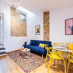 historic-center-renovated-apartment-amazing-location-ac.it-tuscanyhotel.com/